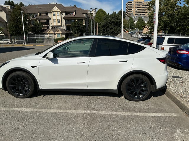Tesla Model Y Long Range