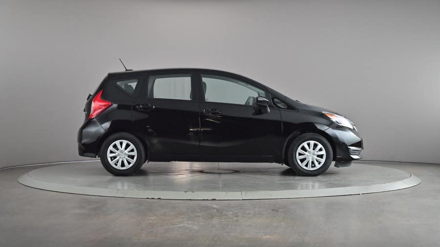 Vehicle photo 4