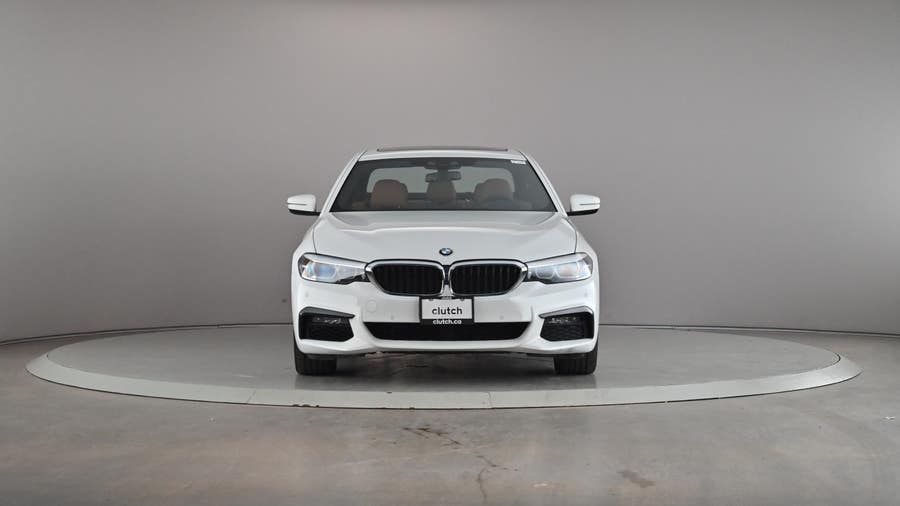 Vehicle photo 3