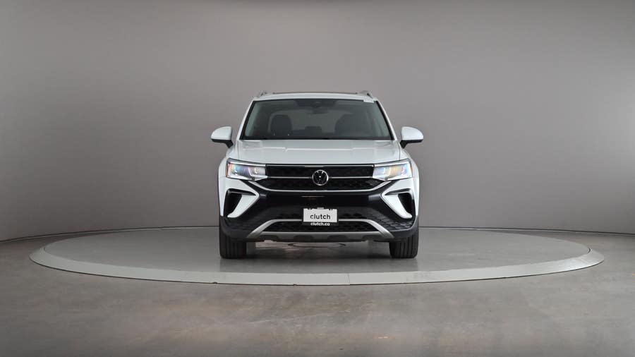 Vehicle photo 3