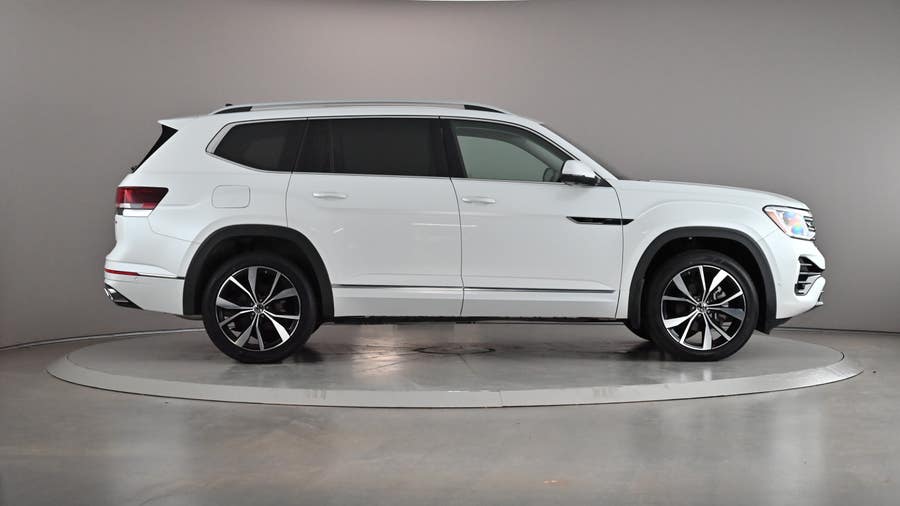 Vehicle photo 4