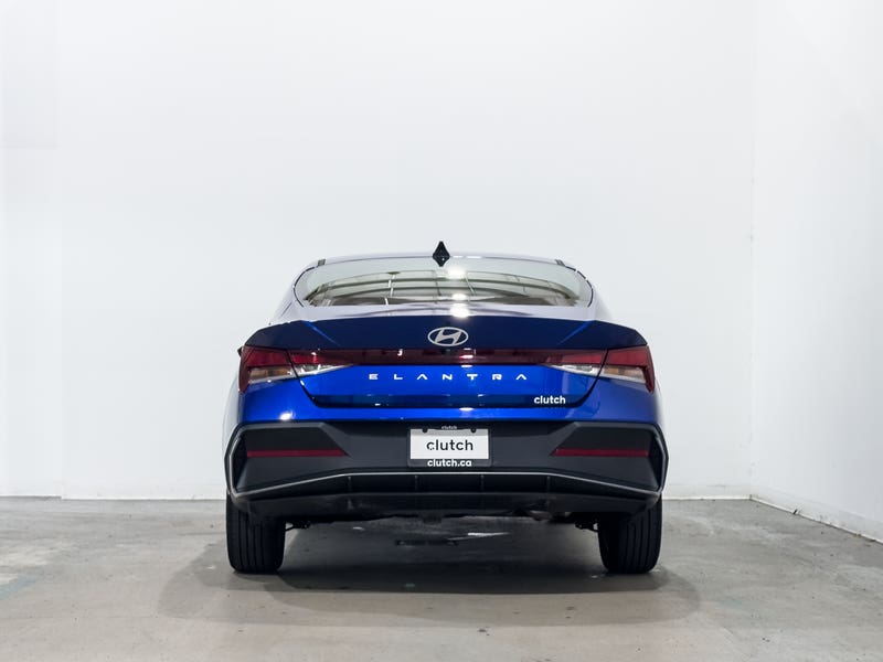 Vehicle photo 4