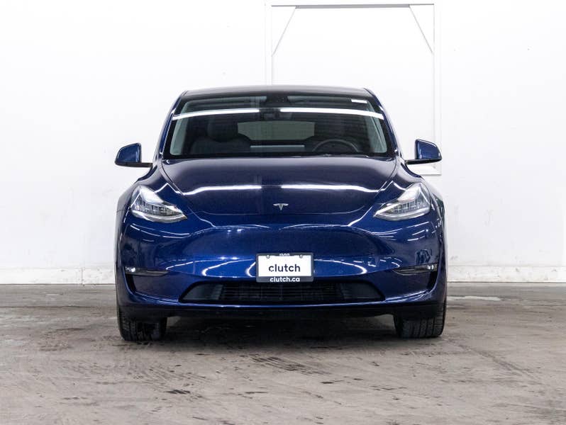 Vehicle photo 2