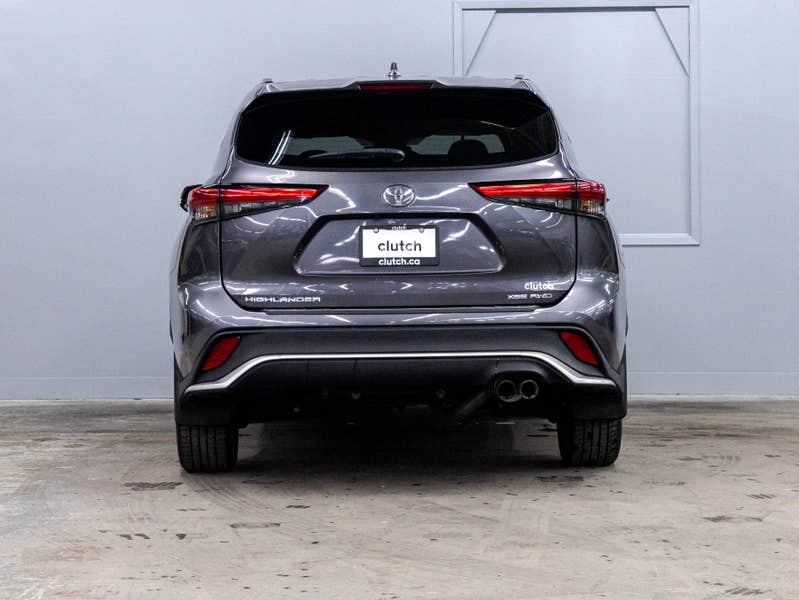 Vehicle photo 4