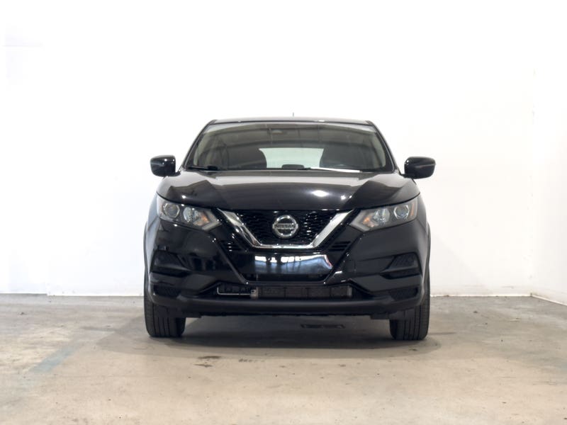 Vehicle photo 2