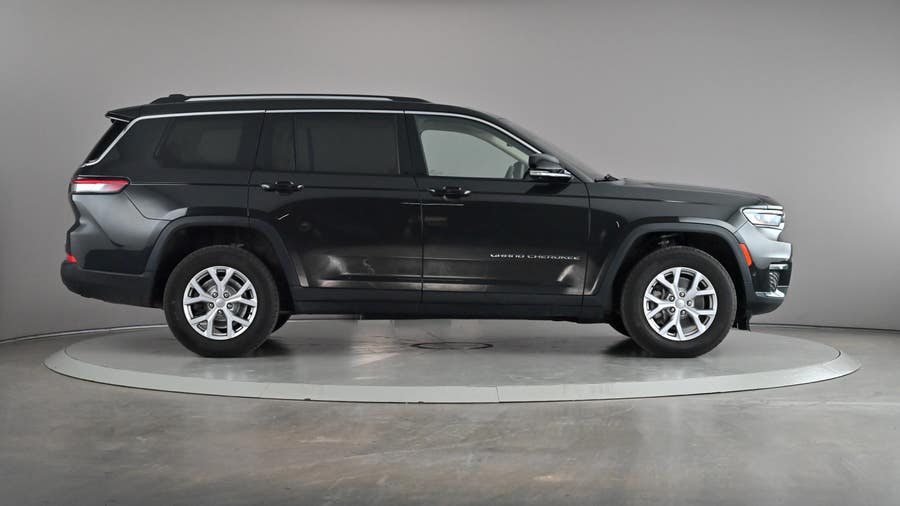 Vehicle photo 4