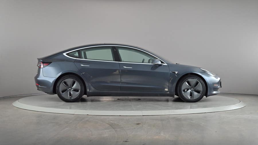 Vehicle photo 4