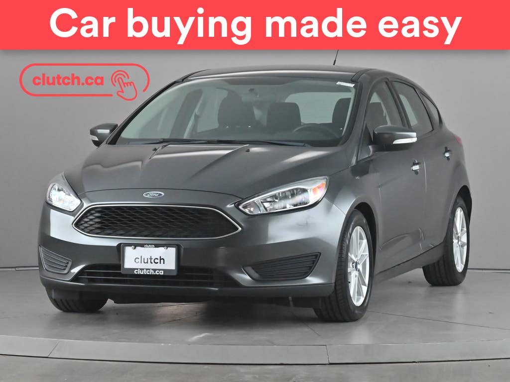 Silver 2018 Ford Focus SE Hatchback Hatchback Front-Wheel Drive Automatic