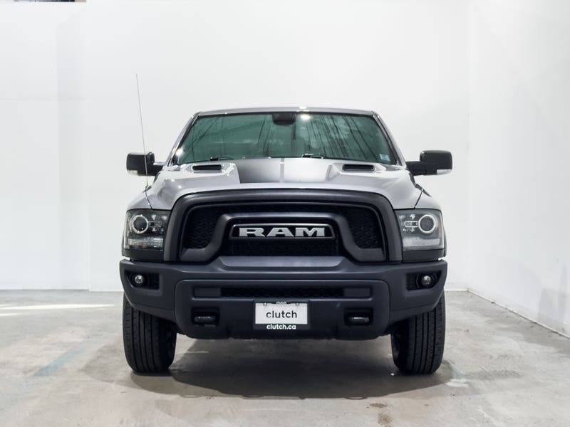 Vehicle photo 2