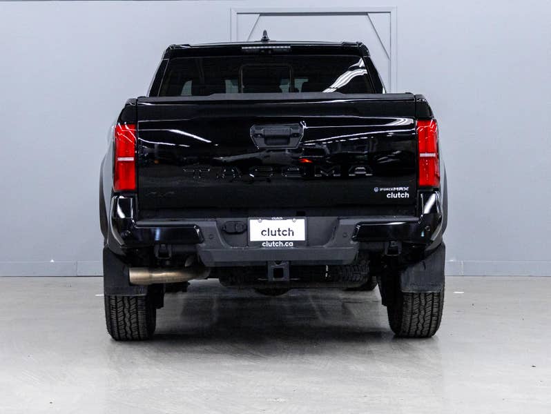 Vehicle photo 4
