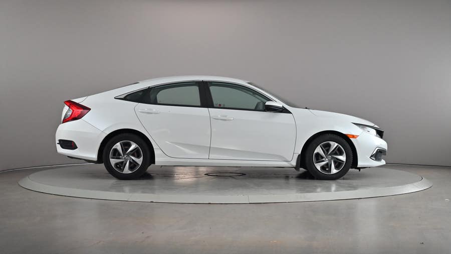 Vehicle photo 4
