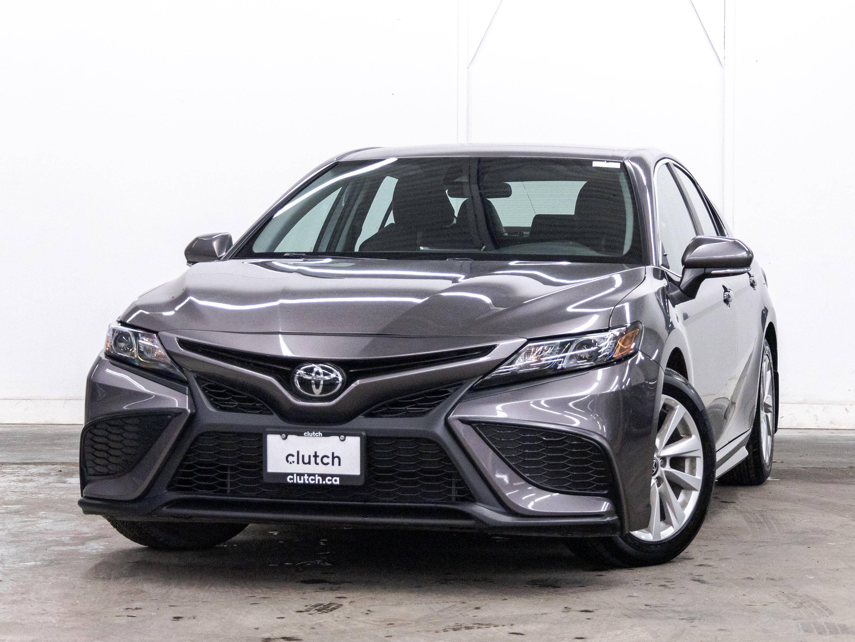 2022 Toyota Camry SE FWD
