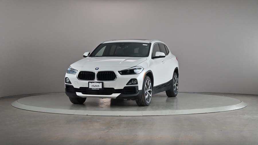 Vehicle photo 2