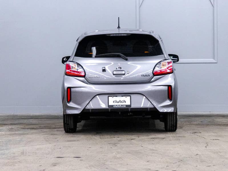 Vehicle photo 4