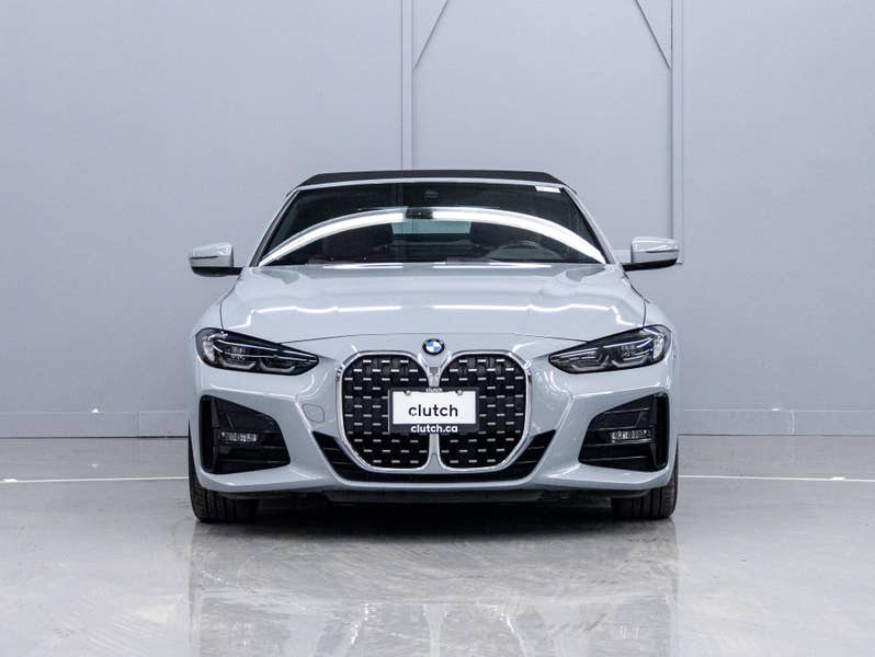 Vehicle photo 4
