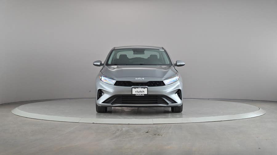 Vehicle photo 3