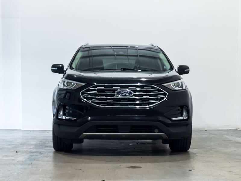 Vehicle photo 2