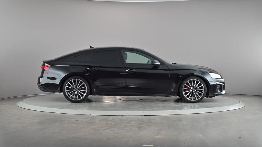 Vehicle photo 4