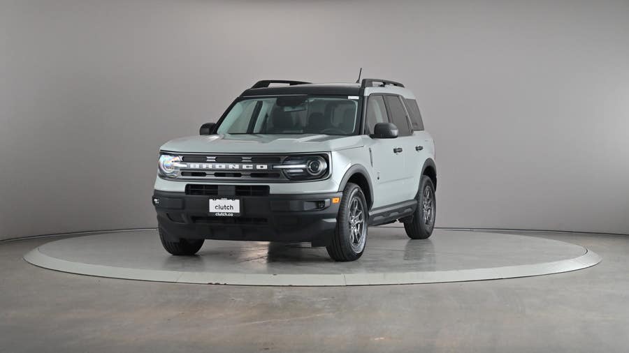 Vehicle photo 2