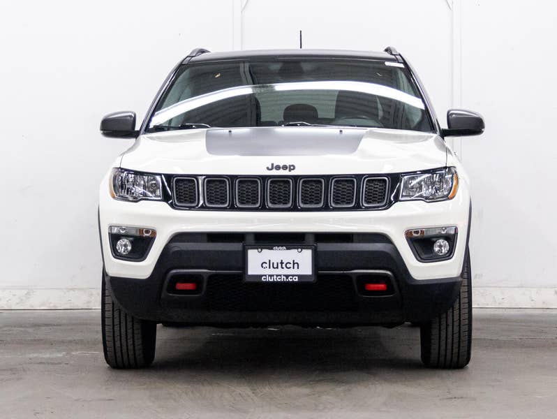 Vehicle photo 2