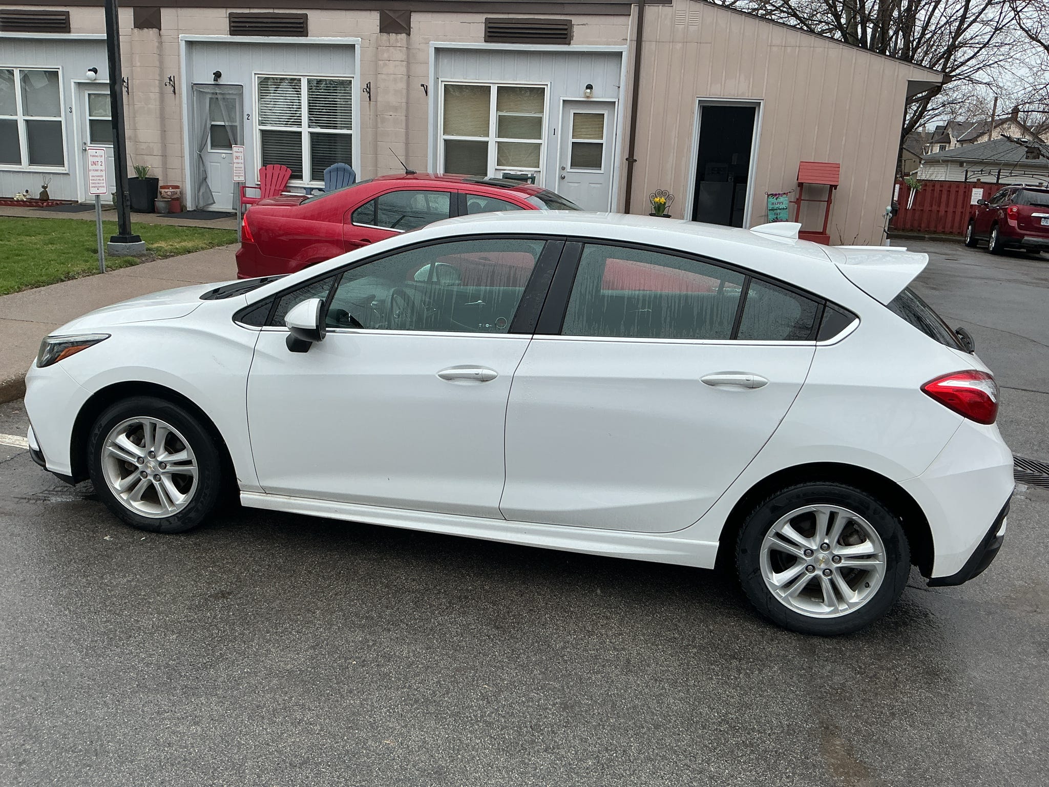 2018 Chevrolet Cruze LT Hatchback FWD