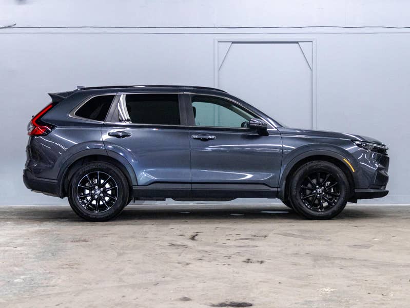 Vehicle photo 3
