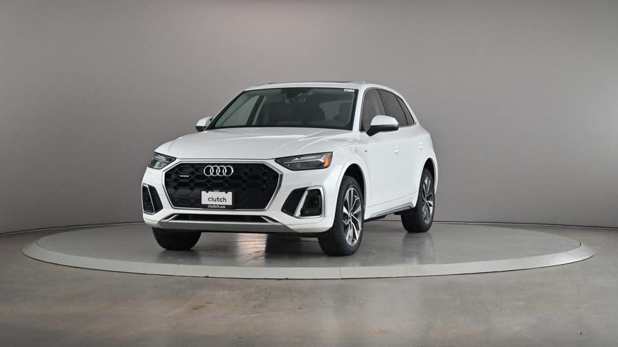 Vehicle photo 2