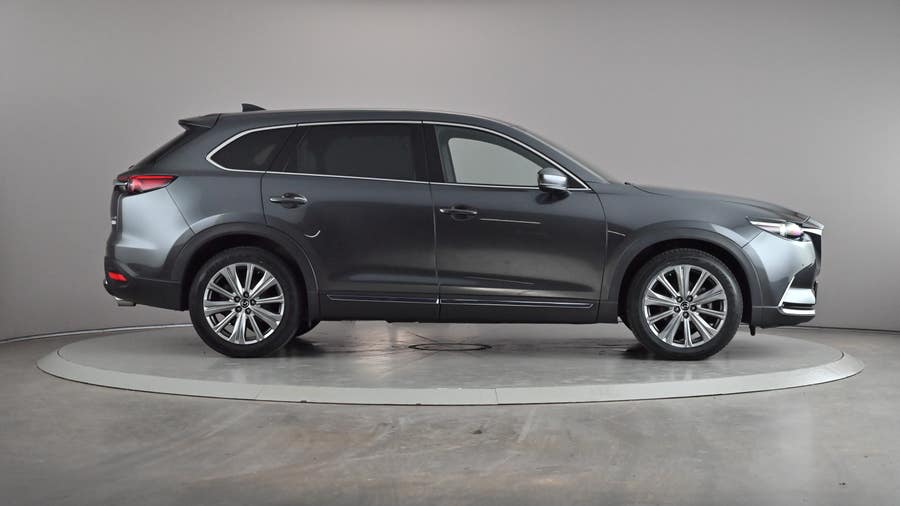 Vehicle photo 4