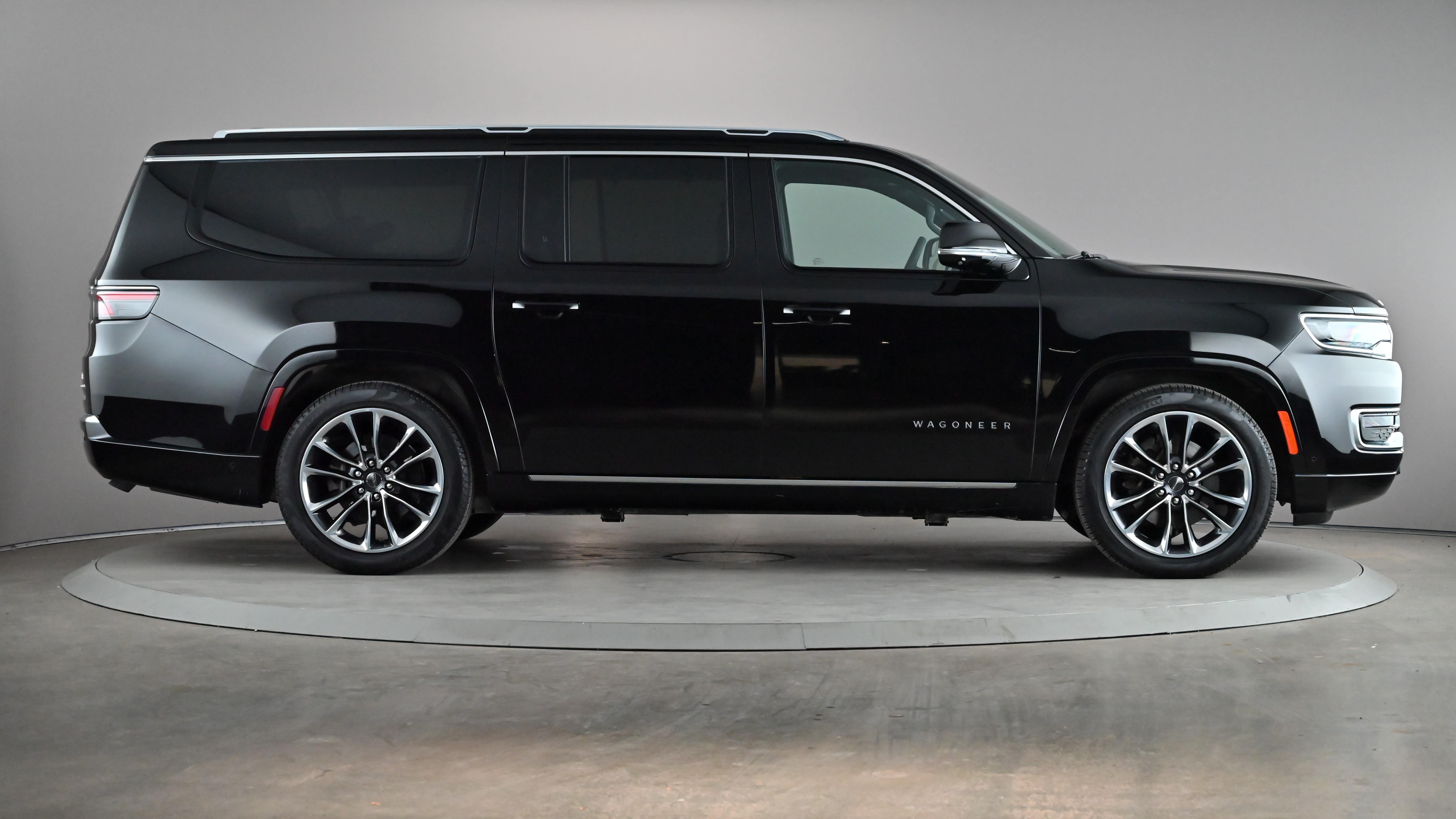 2023 Jeep Wagoneer L