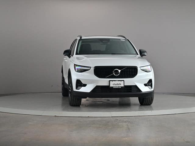 2024 Volvo XC40