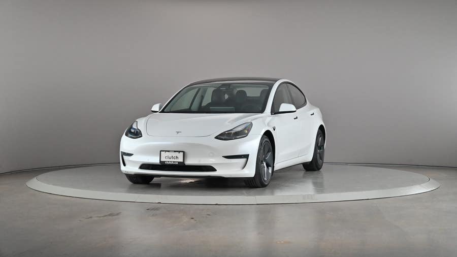 Vehicle photo 2