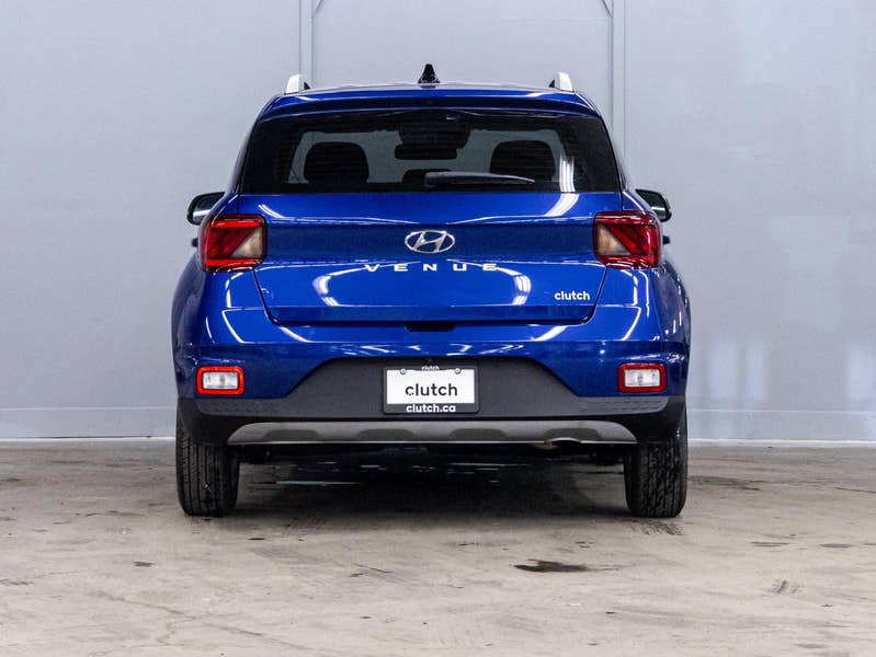 Vehicle photo 4