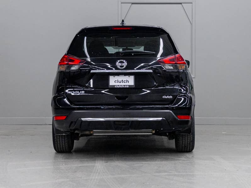 Vehicle photo 4