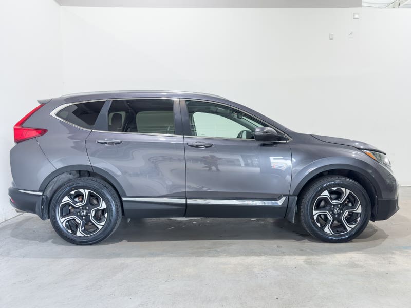 Vehicle photo 3