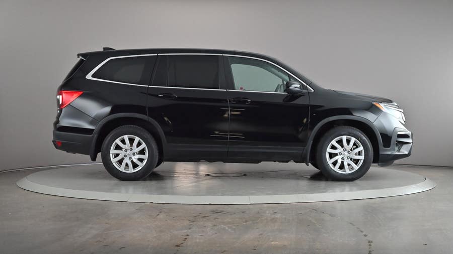 Vehicle photo 4