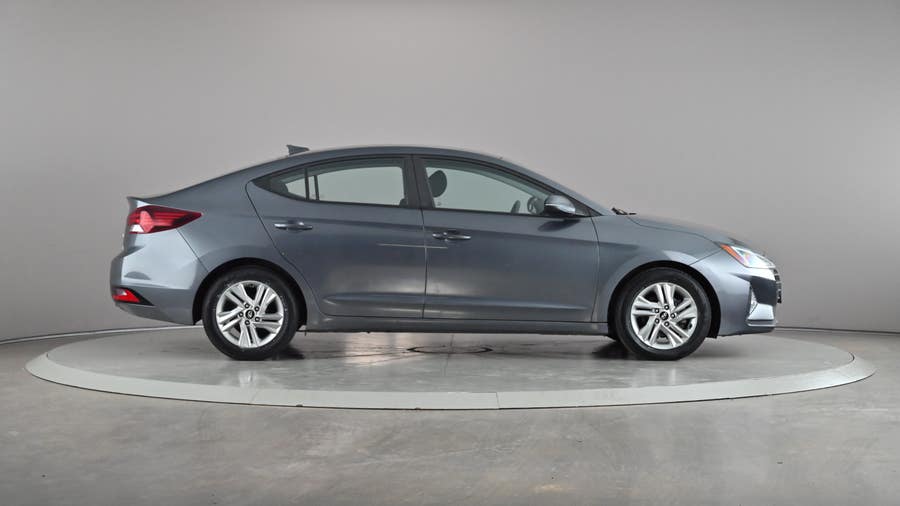 Vehicle photo 4