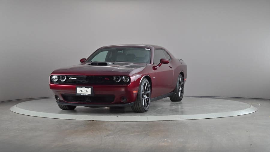 Vehicle photo 2