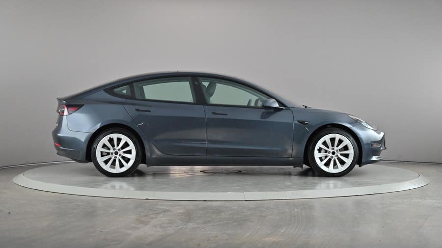 Vehicle photo 4