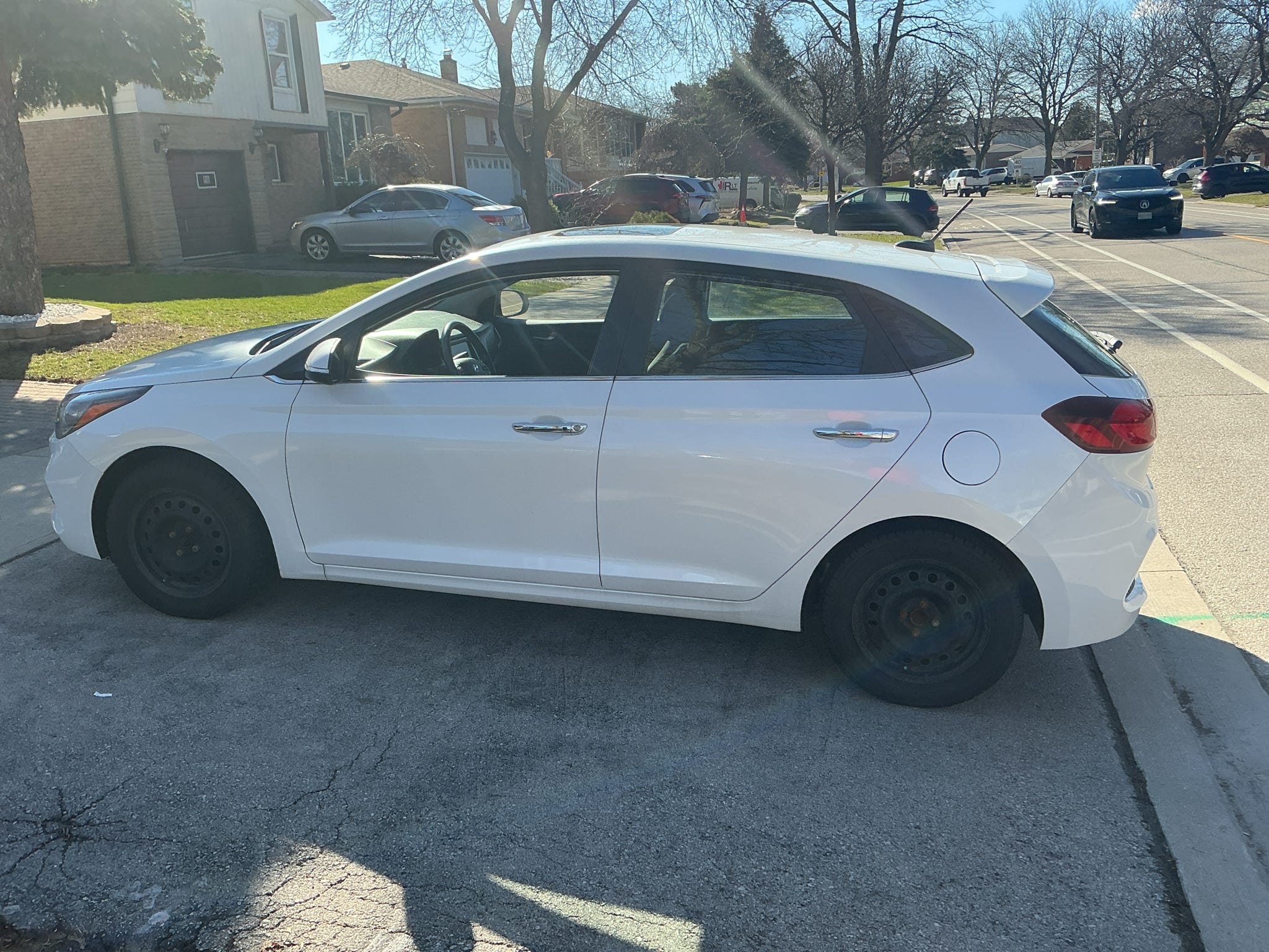 2020 Hyundai Accent Ultimate Hatchback FWD