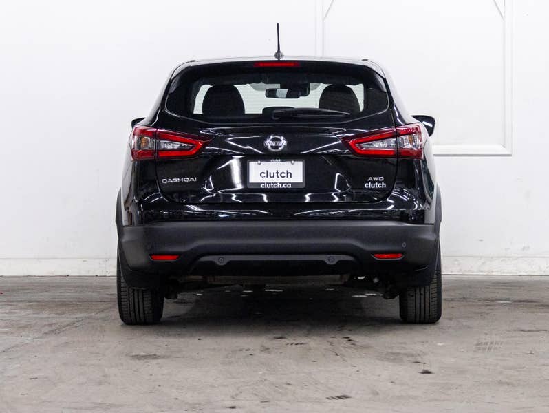 Vehicle photo 4