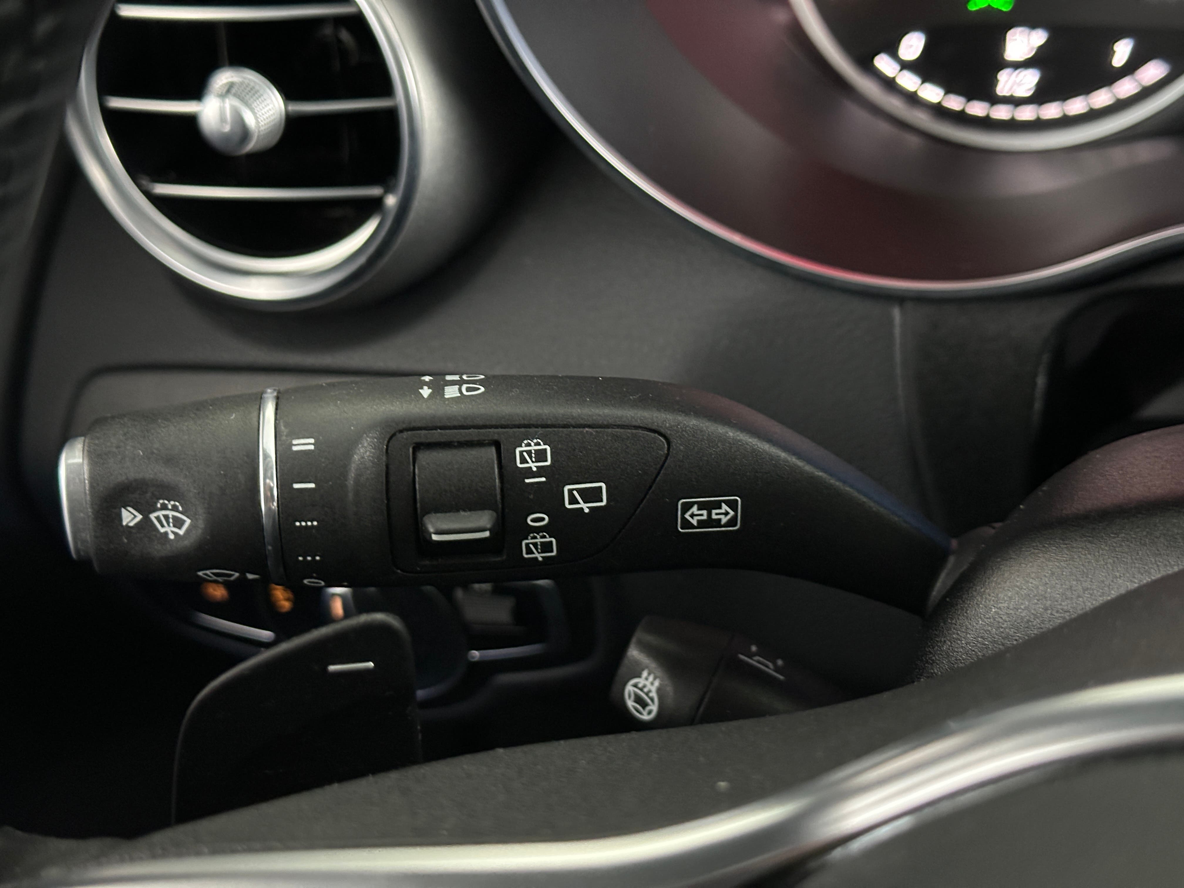 2021 Mercedes-Benz GLC