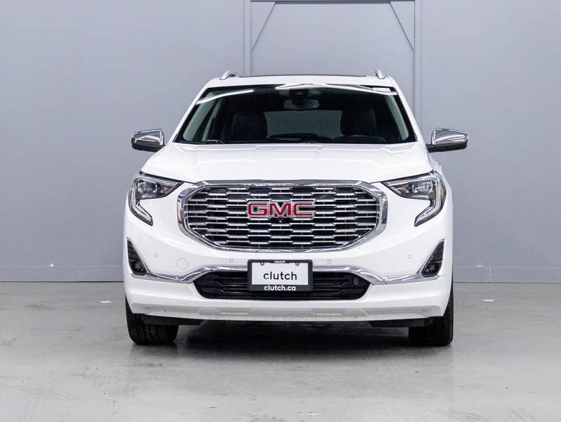 Vehicle photo 2