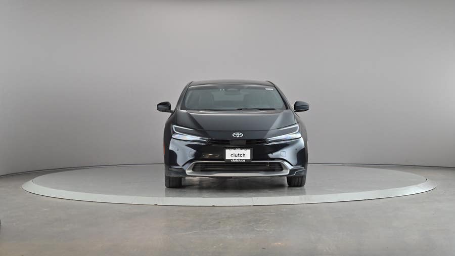 Vehicle photo 3