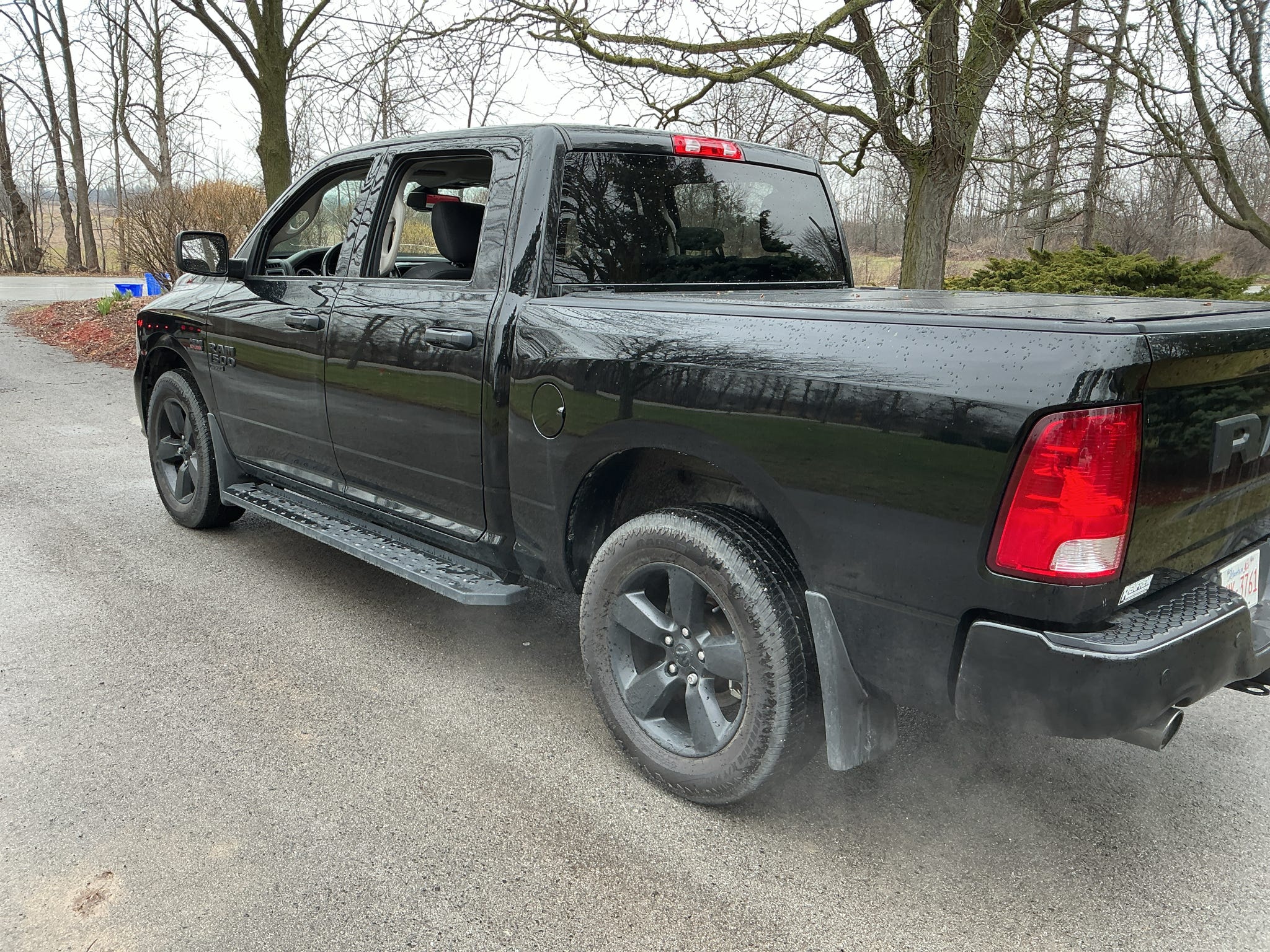 2022 RAM 1500 Classic Express Crew Cab 4WD