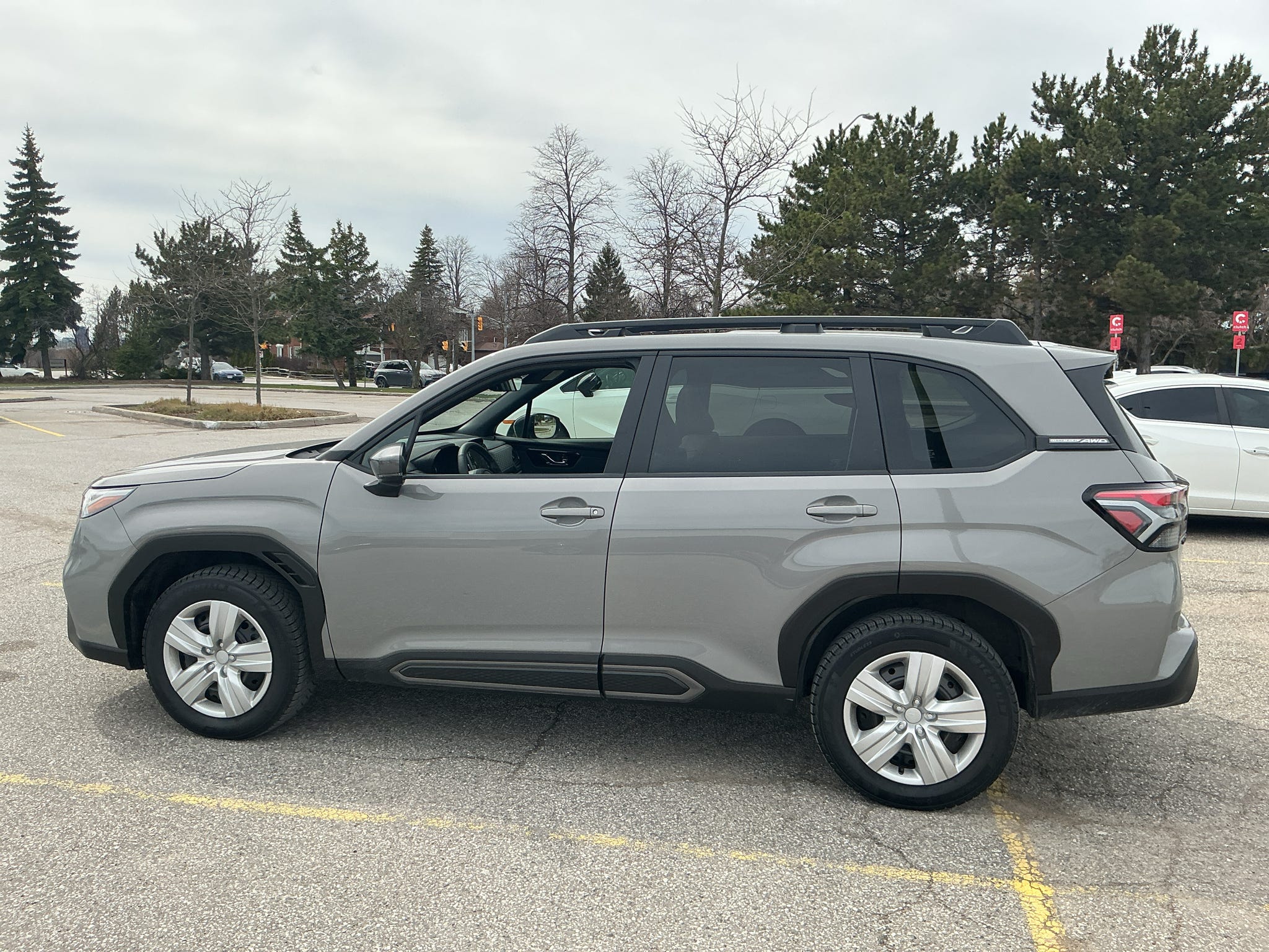 Subaru Forester Limited Crossover AWD 2025