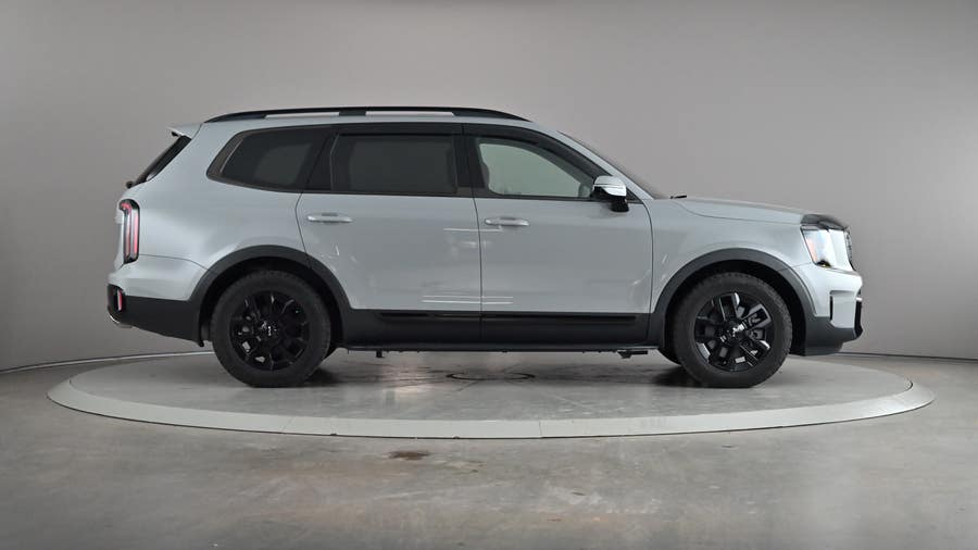 Vehicle photo 4