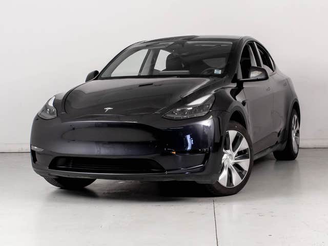 Tesla Model Y Long Range