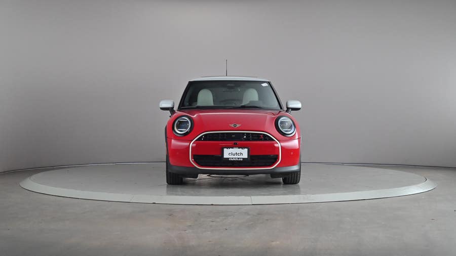 Vehicle photo 3