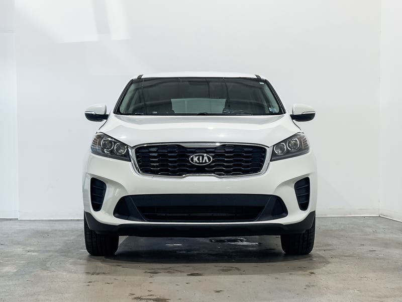 Vehicle photo 2