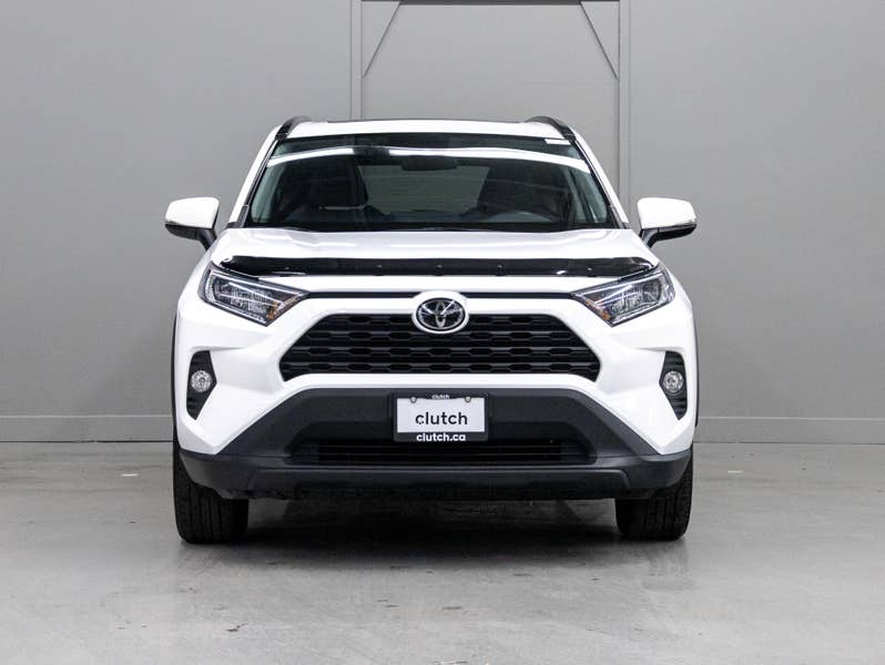 Vehicle photo 2